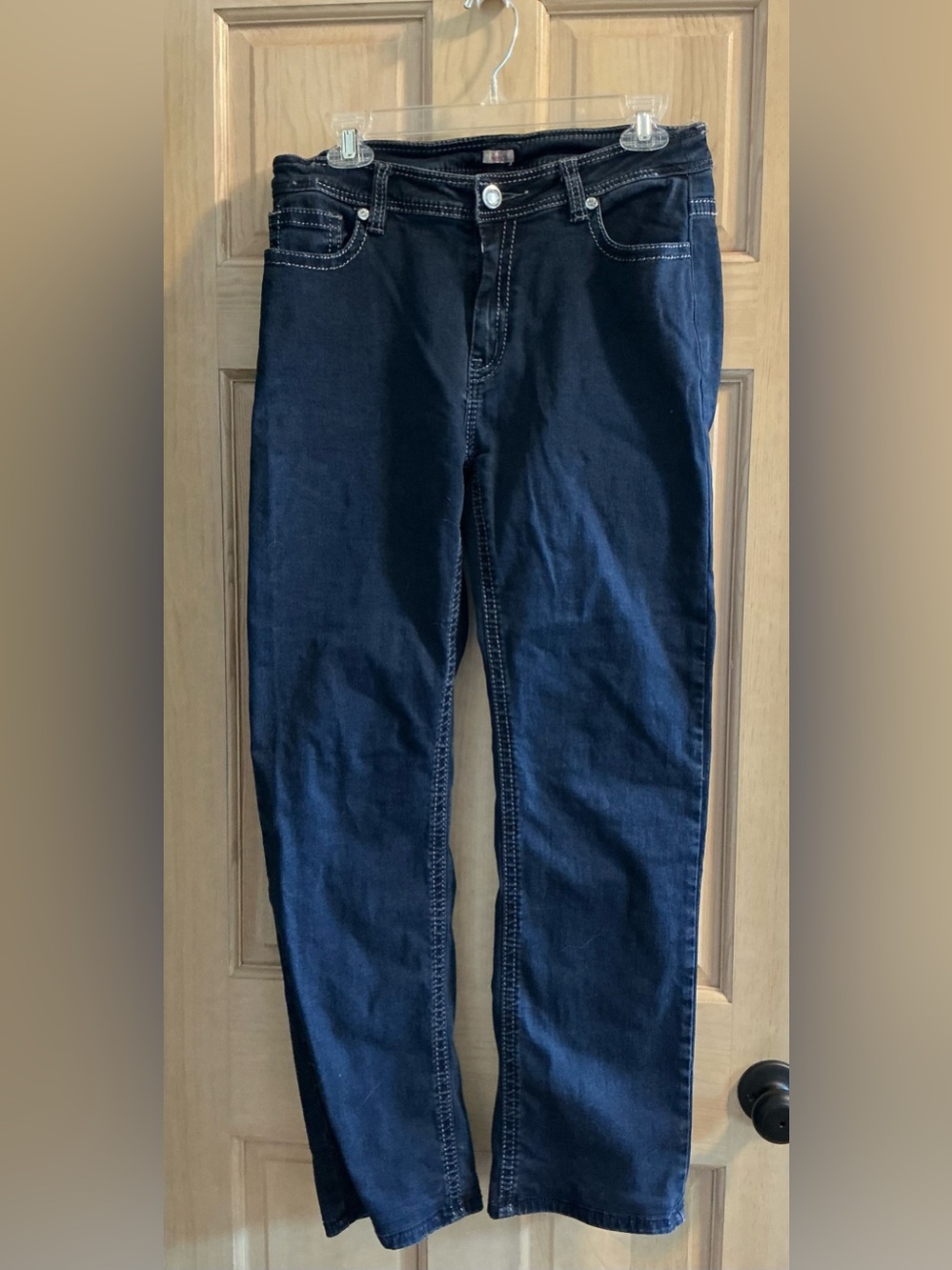 Reba Embellished Pockets Straight Jeans 12